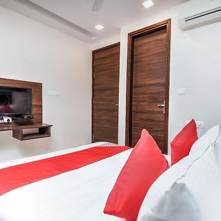 Oyo 81042 Rajput Resort Patiāla מראה חיצוני תמונה